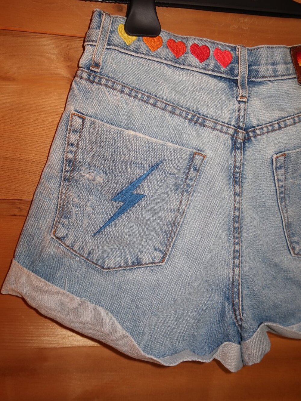 Aviator Nation Hi Rise Rocker Cali Lover Heart Jean Shorts - Picture 8 of 8